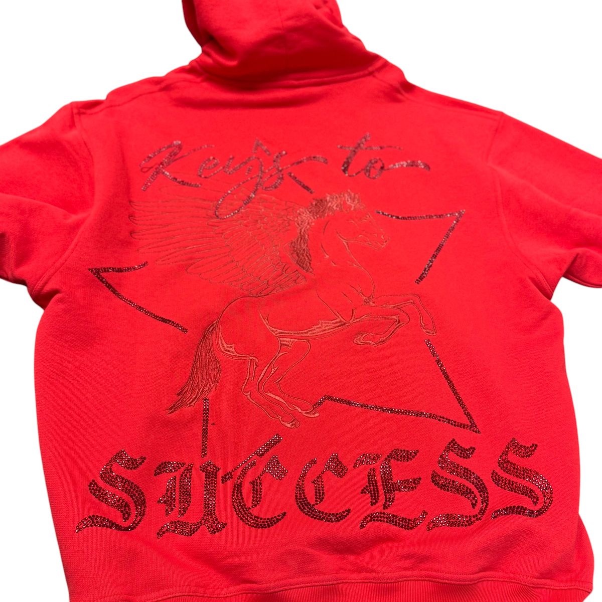 "EQUUS" RED