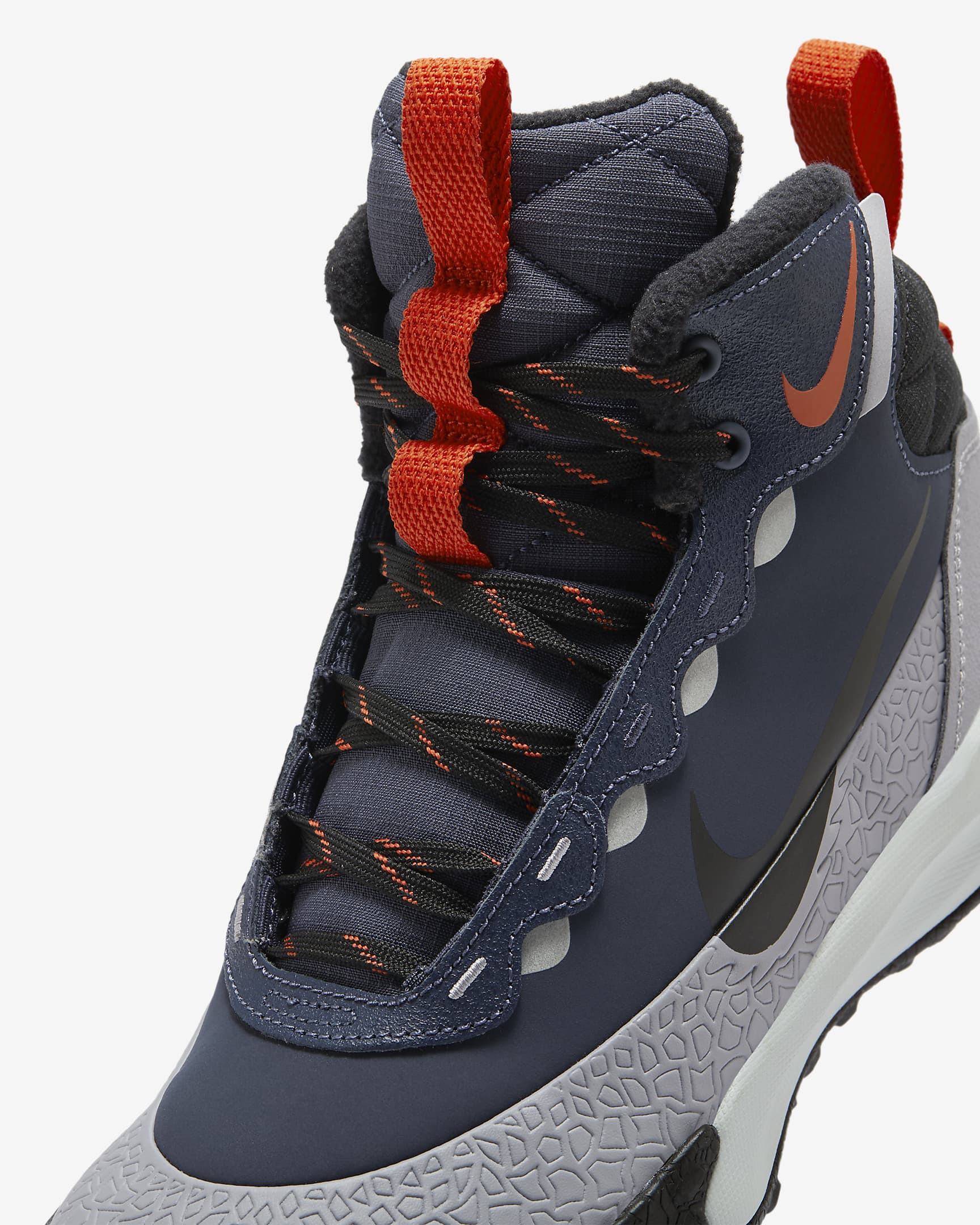 Nike Terrascout