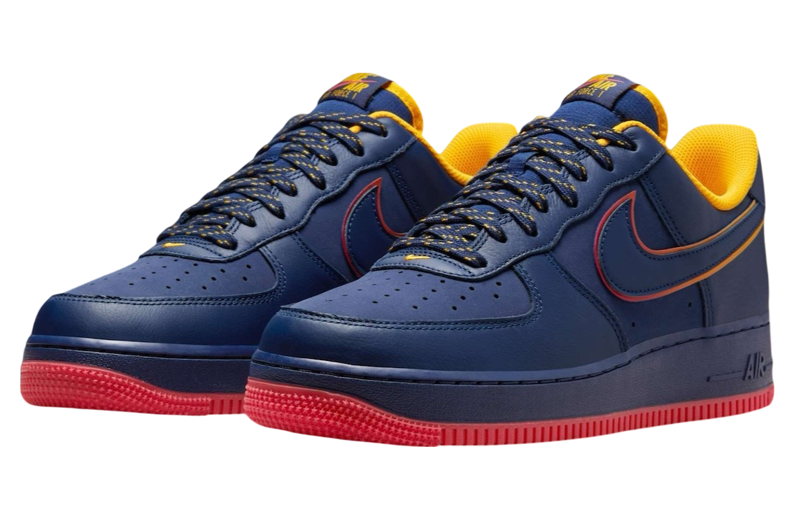 NIKE AIR FORCE 1
